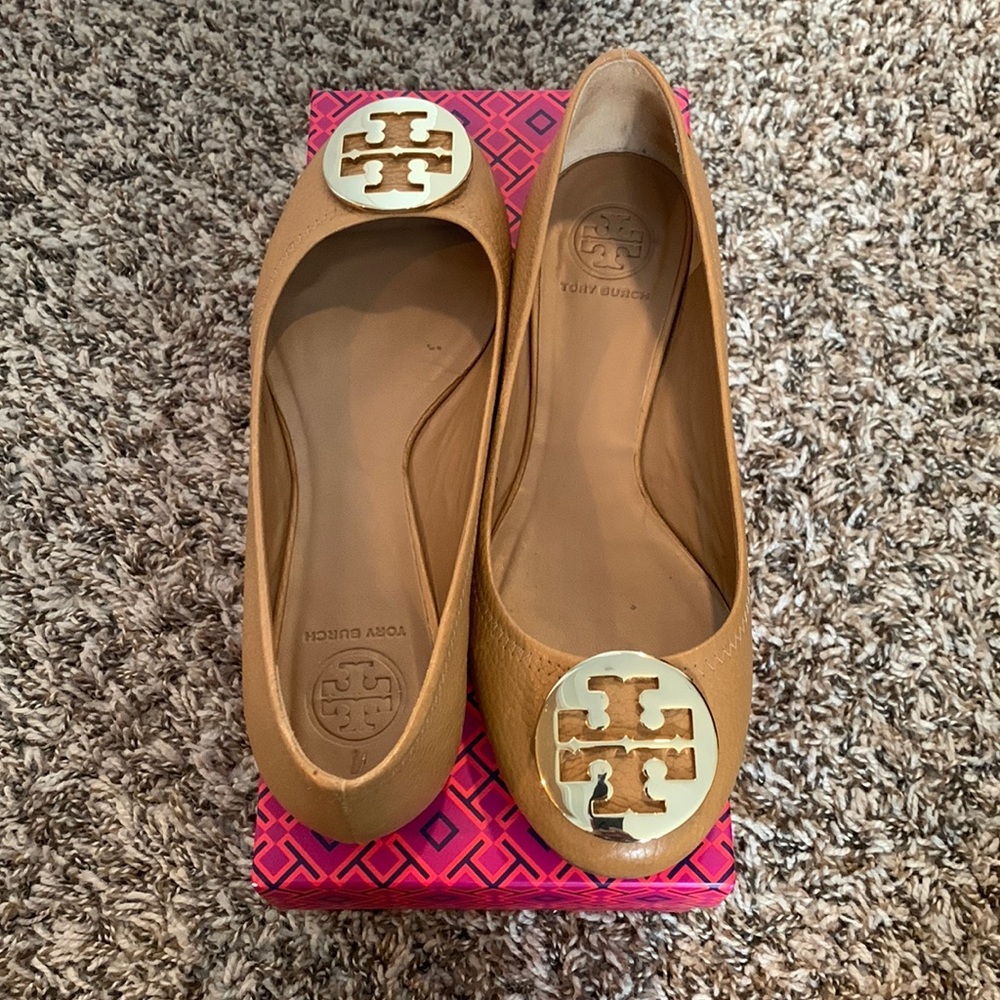 Tory Burch Reva Ballet Flats Royal Tan/Gold size 8.5